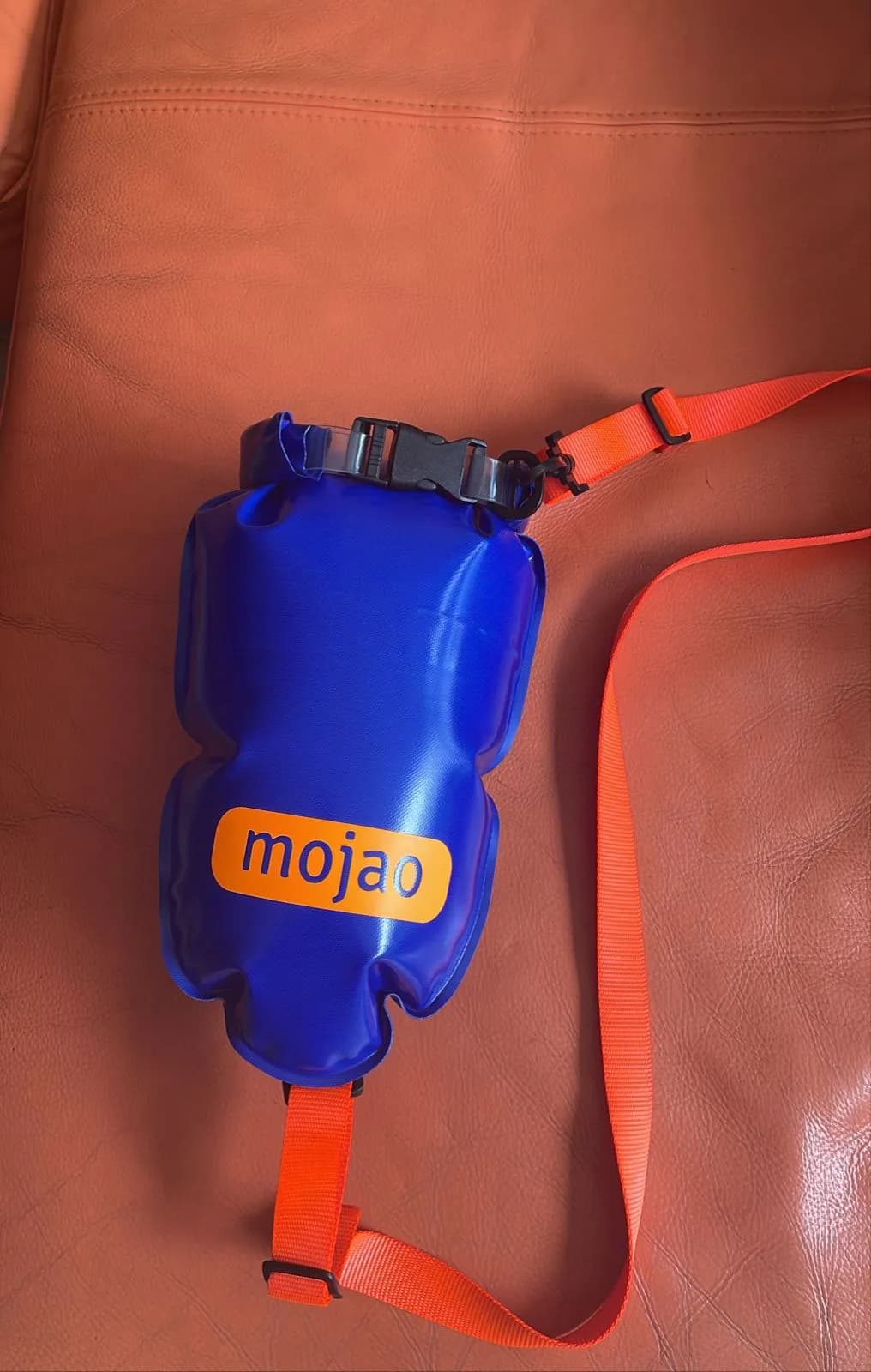 Bolsa seca para aventuras acuáticas en Medellín | Mojao - imagen 2